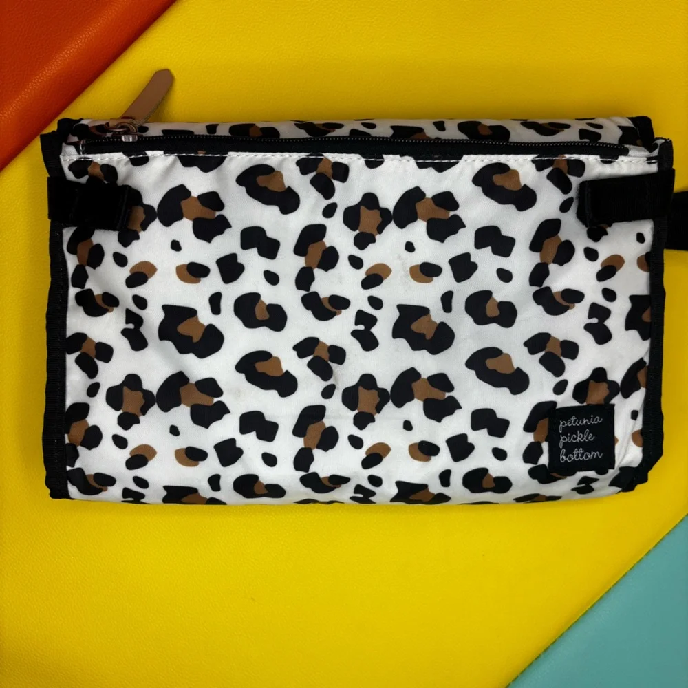 Petunia‎ Pickle Bottom Nimble Diaper Clutch Leopard Print Pouch
